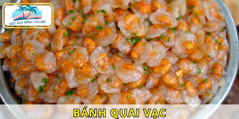 Bánh quai vạc với lớp vỏ dai giòn và nhân tôm thịt thơm ngon