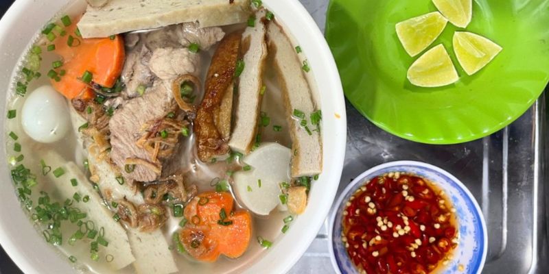 bánh canh chả cá lagi