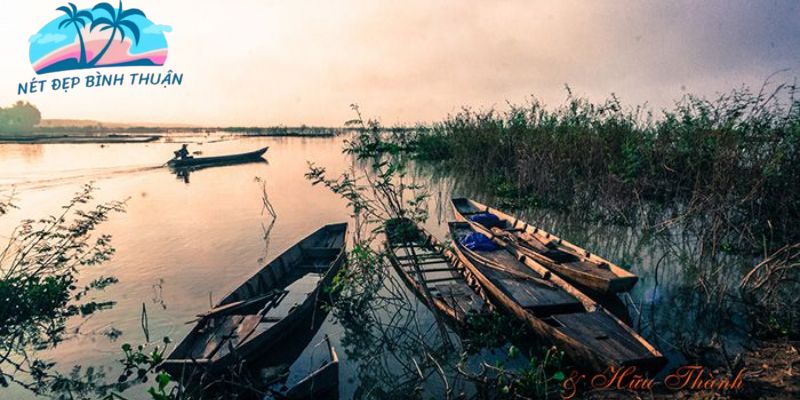 Hồ Biển Lạc mùa nước nổi