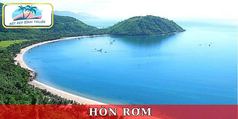 Hòn Rơm là thiên đường tắm biển và cắm trại