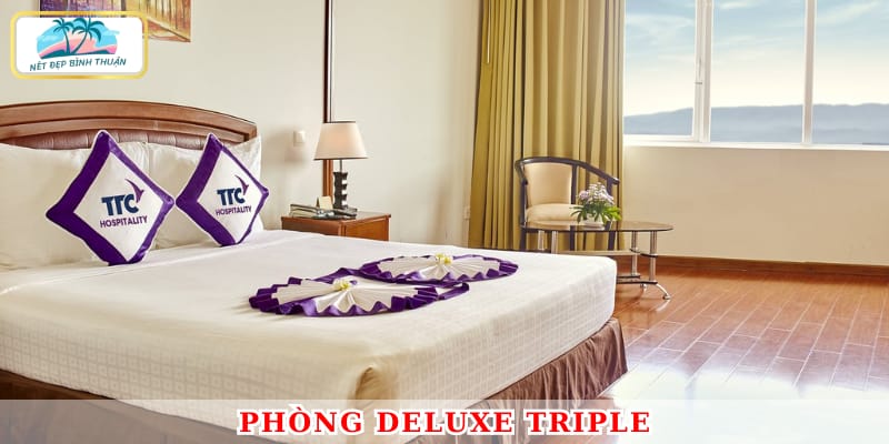 Deluxe Triple - Phòng tiện nghi cho gia đình, view đẹp tuyệt vời