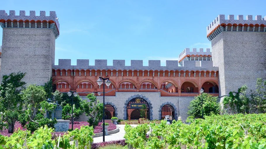 lau-dai-ruou-vang-phan-thiet