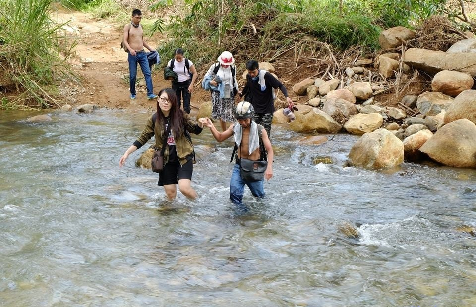 thac-truot-ta-pua (1)