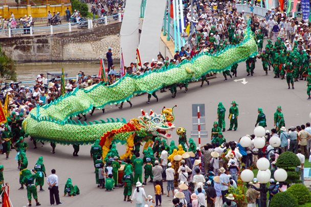 le-hoi-nghinh-ong-binh-thuan (2)
